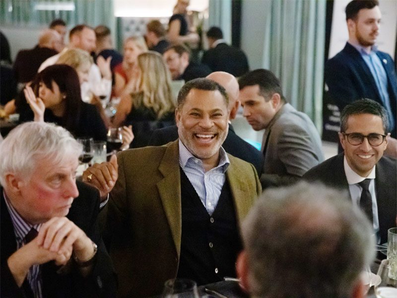crowd-audience-happy-meeting